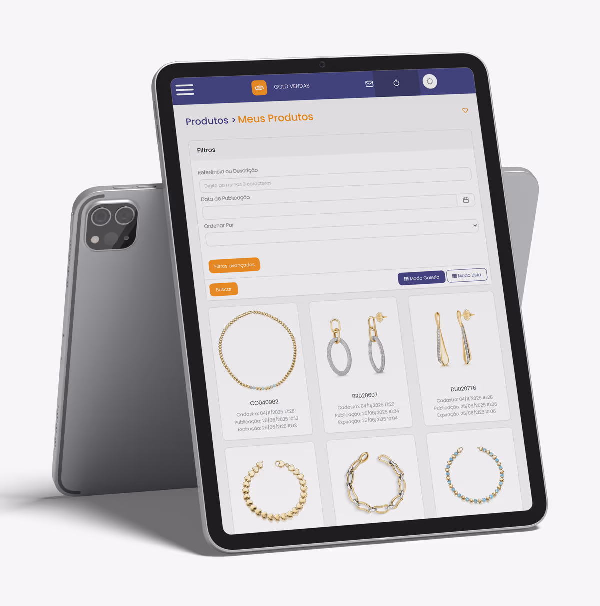 Catálogo de produtos do Gold Vendas aberto em um tablet, usado pelo vendedor para atender o cliente a distância